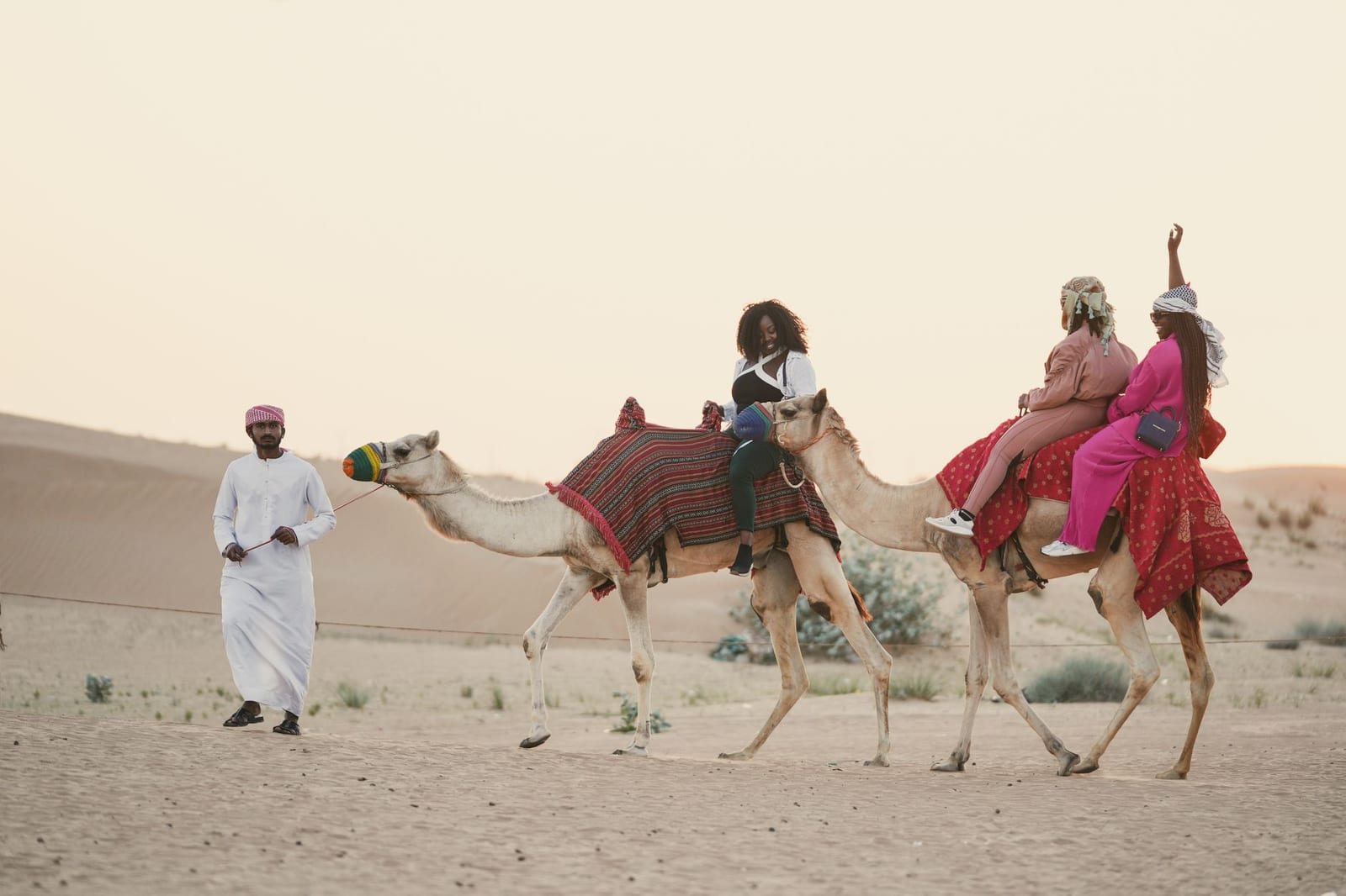 Morgen- oder Abend-Wüstensafari in Dubai: die richtige Wahl treffen