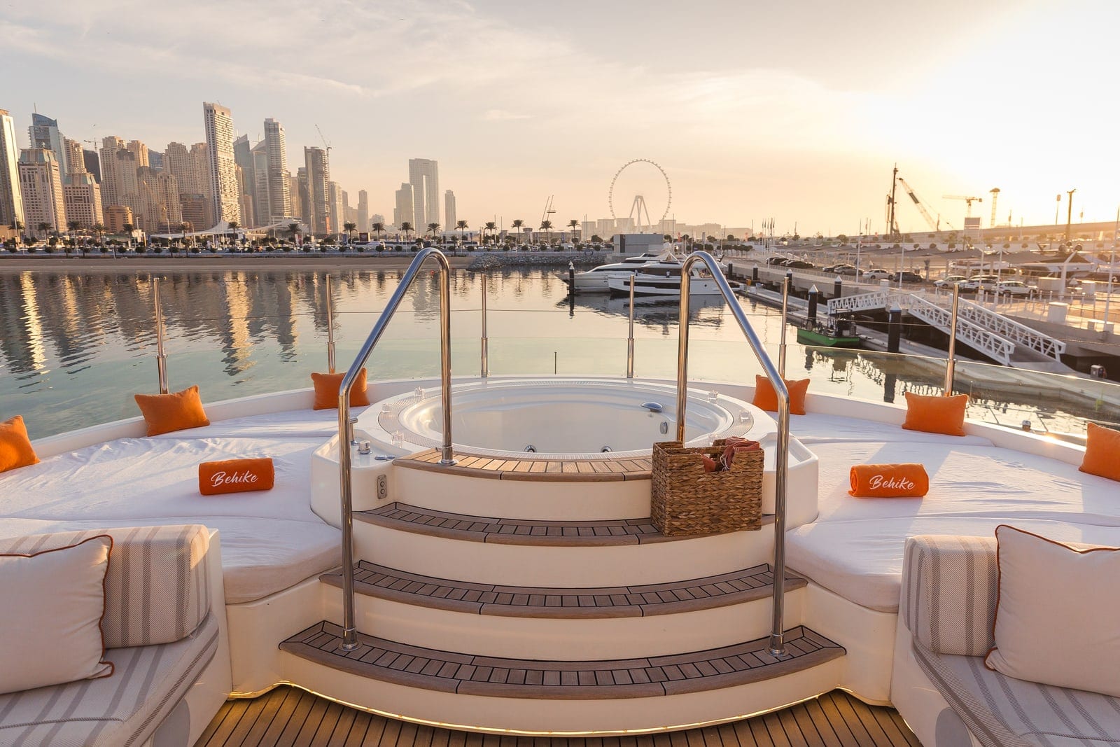 Behike, 150 ft Superyacht in Dubai — Whirlpool