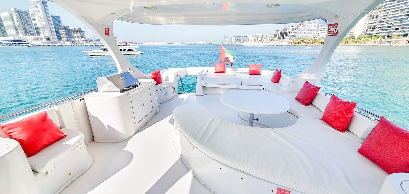 Pisces, 62 ft Yacht in Dubai — Flybridge