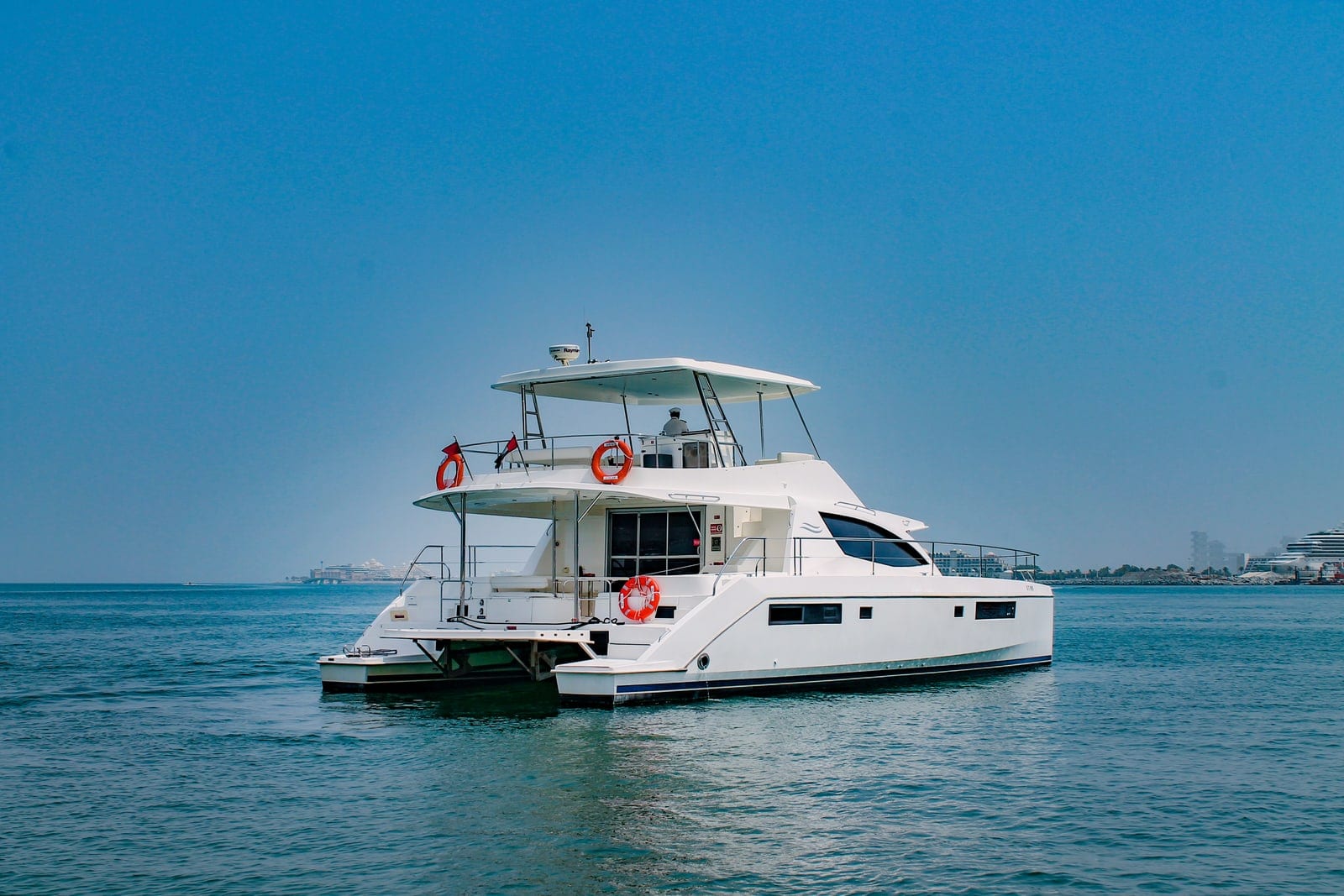 Leopard, 65 ft Yacht in Dubai — auf dem Wasser