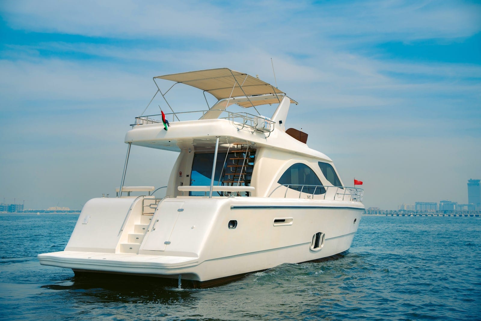 Altar, 70 ft Yacht in Dubai — Badeplattform