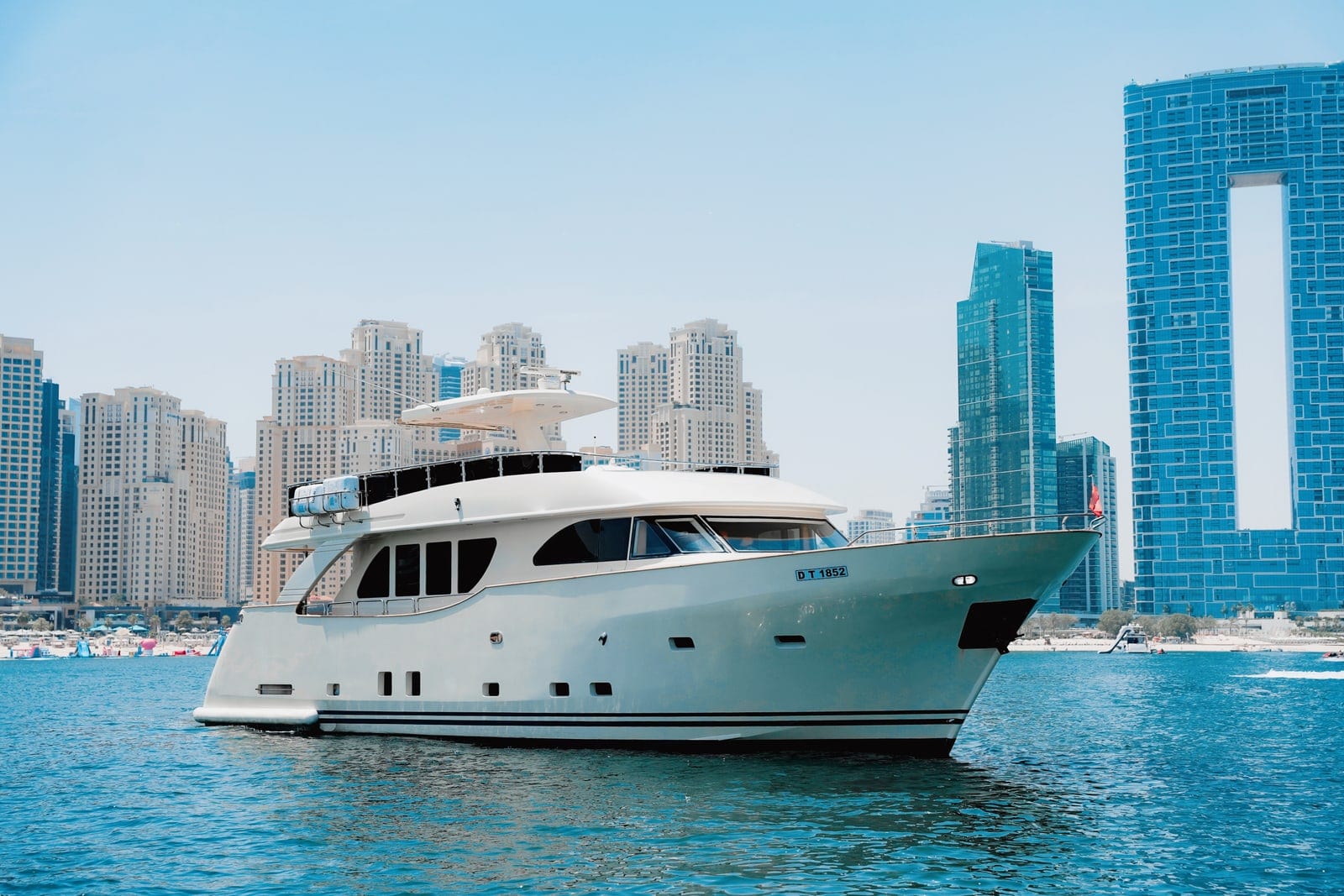 Freedom, 80 ft Yacht für bis zu 45 Gäste, Dubai Marina