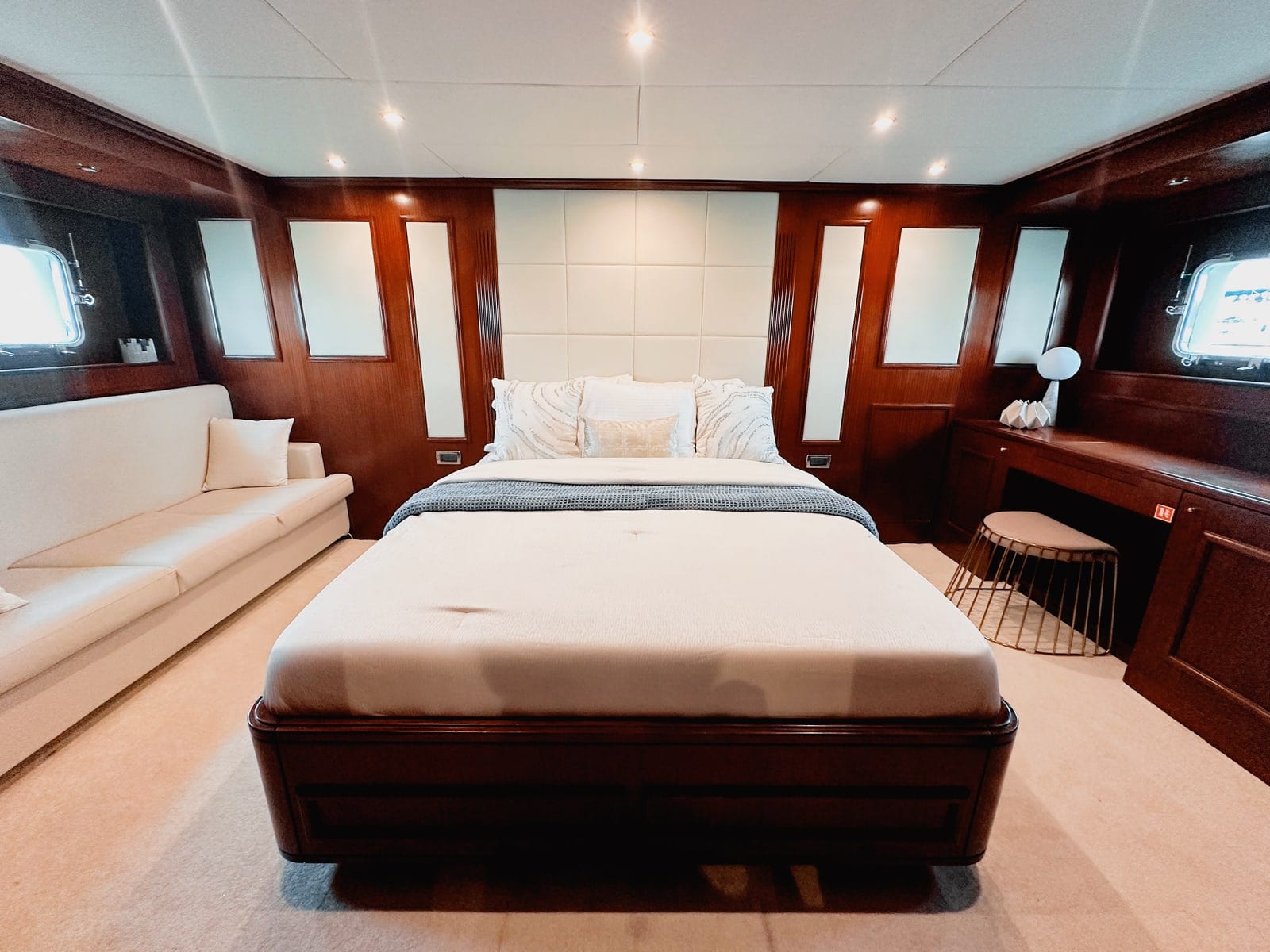 Freedom, 80 ft Yacht in Dubai — Eignerkabine