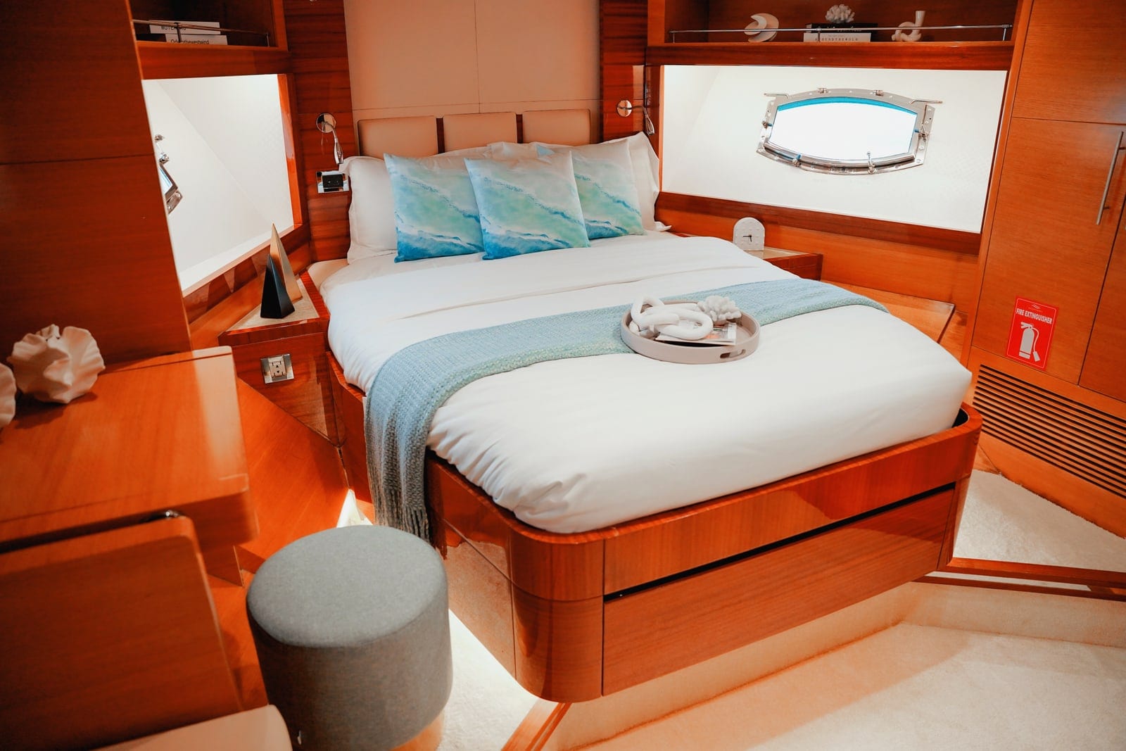 Silo, 82 ft Yacht in Dubai — Gästekabine