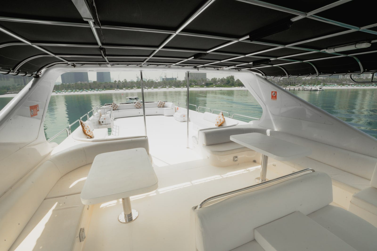 Aura, 90 ft Yacht in Dubai — Flybridge